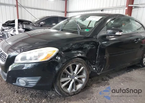 2012 Volvo C70 T5/T5 Platinum/T5 Premier Plus z USA, uszkodzony, nr VIN YV1672MC1CJ126687